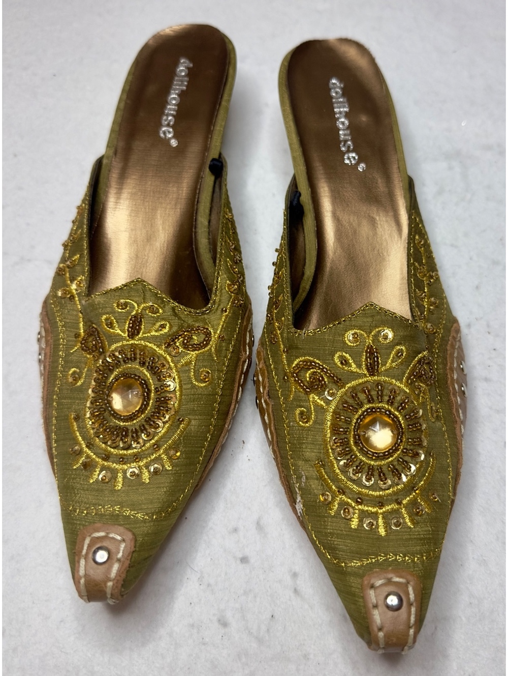 Dollhouse Women's Olive Green Embroidered Kitten Heel Mules Size 8